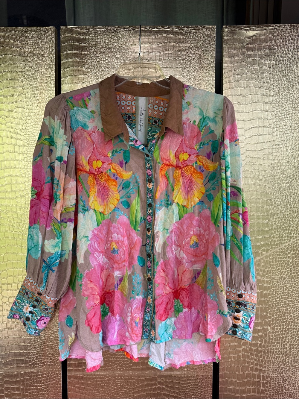 Aratta Multicolor Floral Button-Down Blouse with Brown Collar